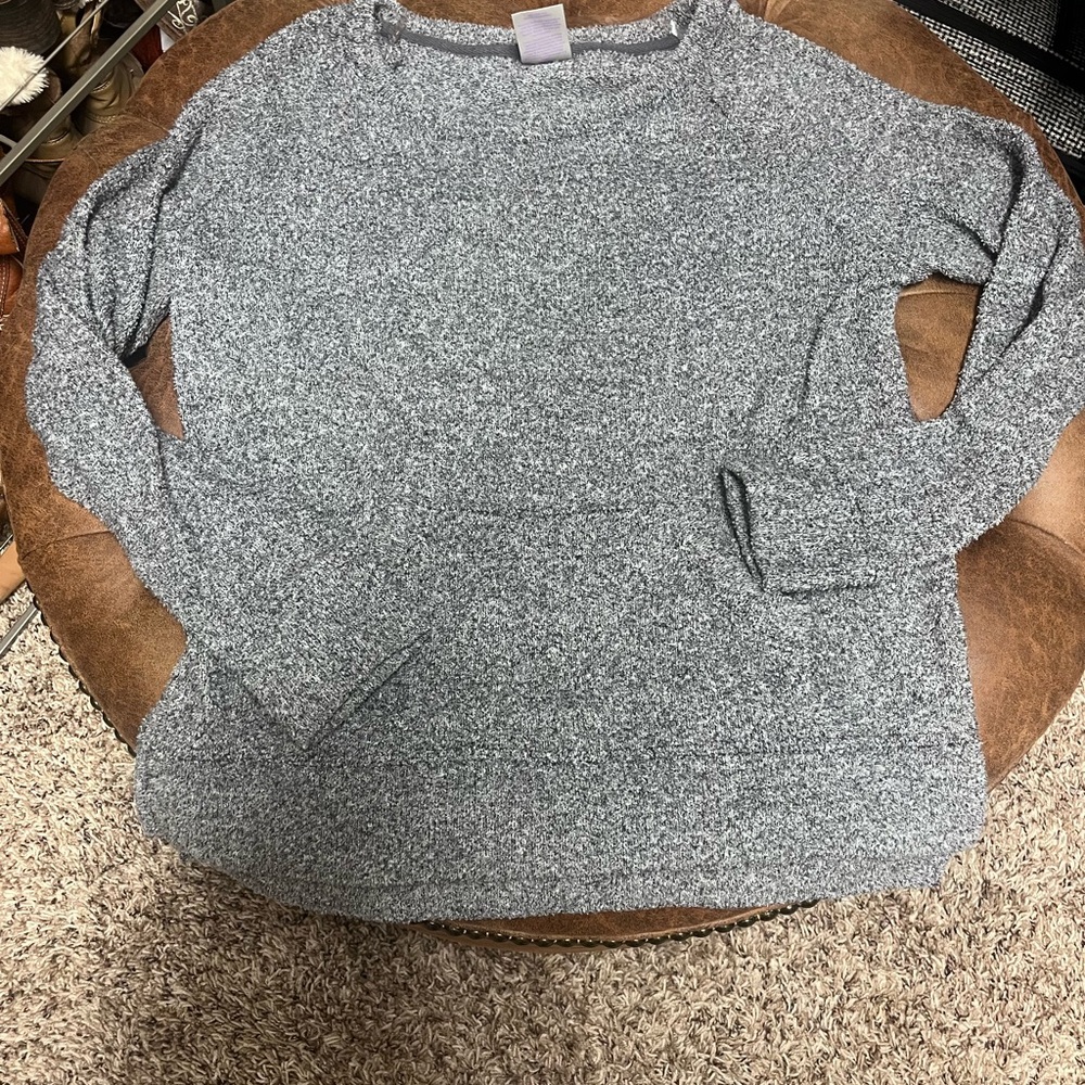 Secret Treasures Women's Heathered Gray Sweater
